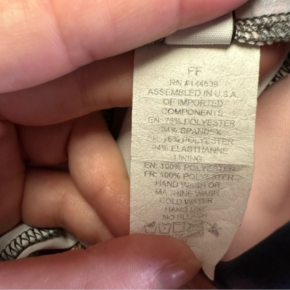 Onzie tie dye yoga leggings - Picture 9 of 9